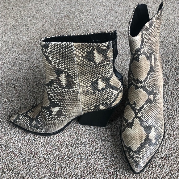 Dolce Vita Snakeskin Issa Boot, 10 - Picture 2 of 6